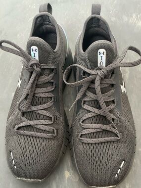 Pre-Owed Under Armour Hovr Phantom SE MD Black Sneaker